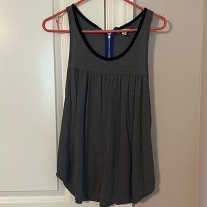 American eagle flowy charcoal tank top